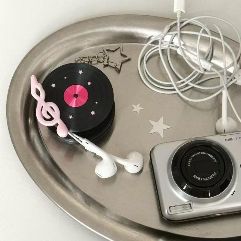 Y2Kヴィンテージレコード型イヤホンケーブルワインダー、キー - Cable Winder Keychain のレビューと価格