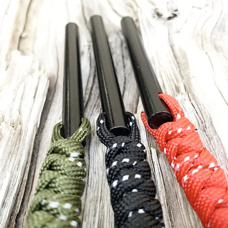 Bear Grylls Fire Starter Outdo - Ferro Rod Striker のレビューと価格
